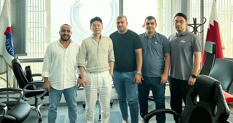 Son zamanlarda, TENAU ELEVATOR Yurtdışı Pazarlama Direktörü Cong Sun, Orta Doğu Pazarı Bölge Müdürü Gavin Yao ve Elektrik Teknolojisi Satış Sonrası Mühendisi Yangyang Li, Orta Doğu Pazarında birçok ülke ve bölgedeki ortaklarımızı ziyaret etti.
